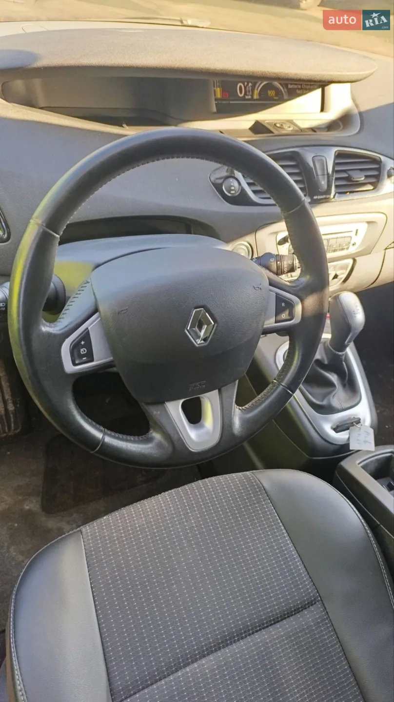 2013 Renault Scenic - мініатюра 2