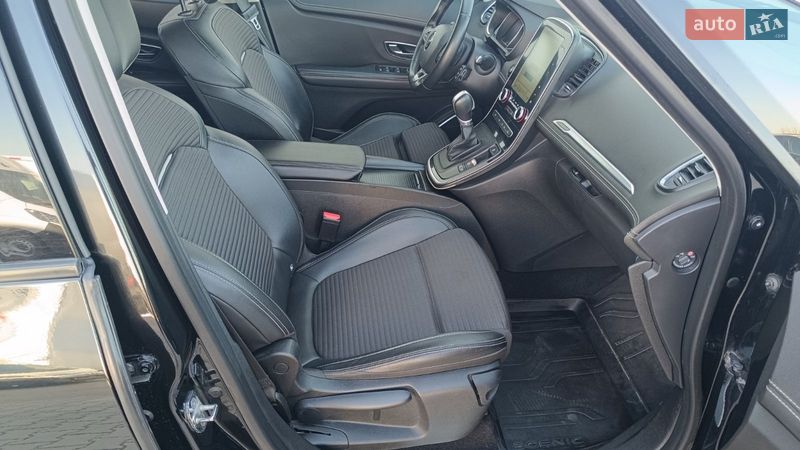 Минивэн Renault Scenic 2017 в Киеве