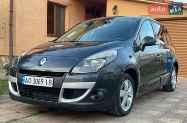 Мінівен Renault Scenic 2009 в Ужгороді