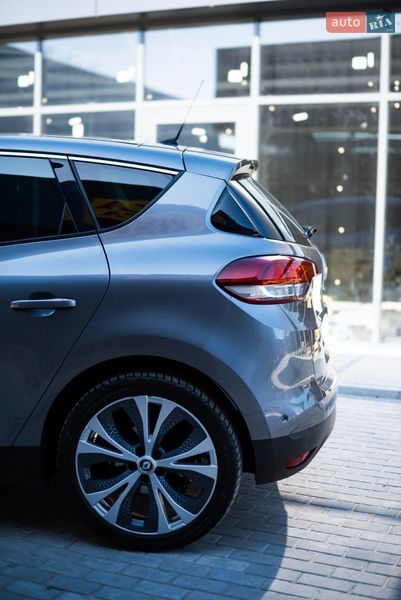 Минивэн Renault Scenic 2017 в Золочеве