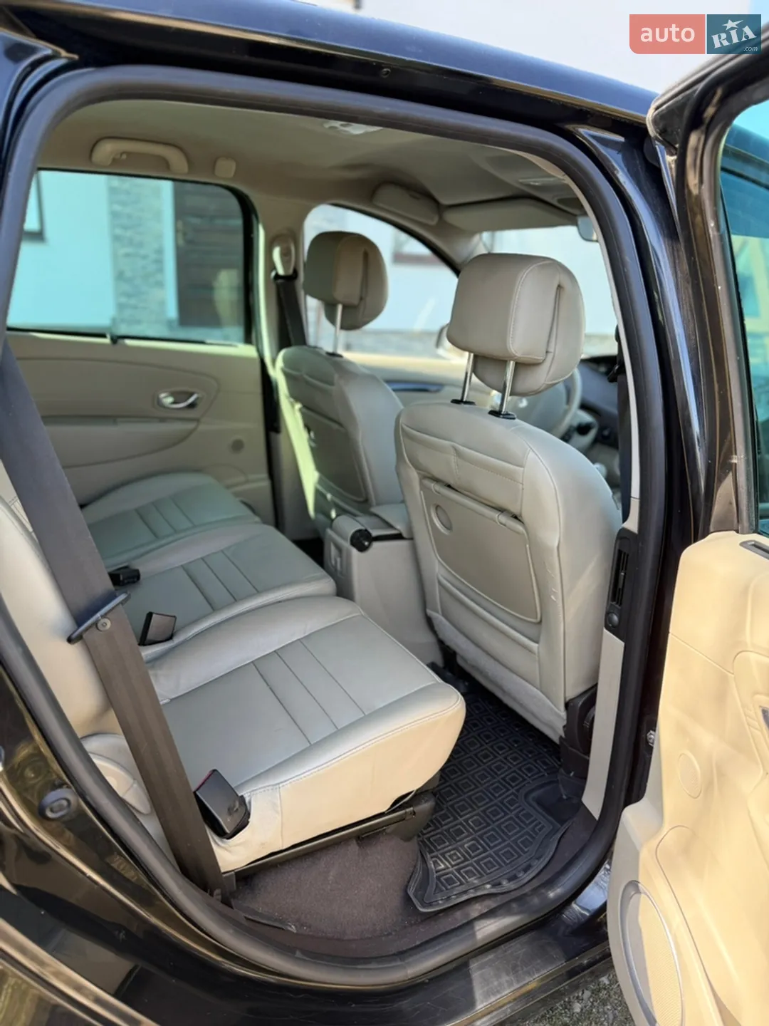 2011 Renault Scenic - мініатюра 10