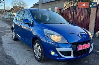 Мінівен Renault Scenic 2010 в Котельві