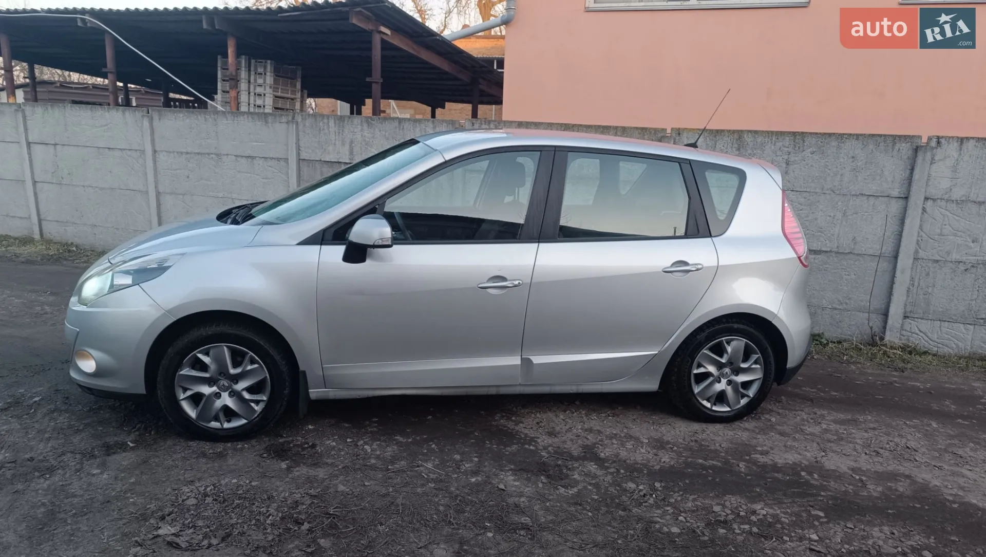 2011 Renault Scenic - мініатюра 12