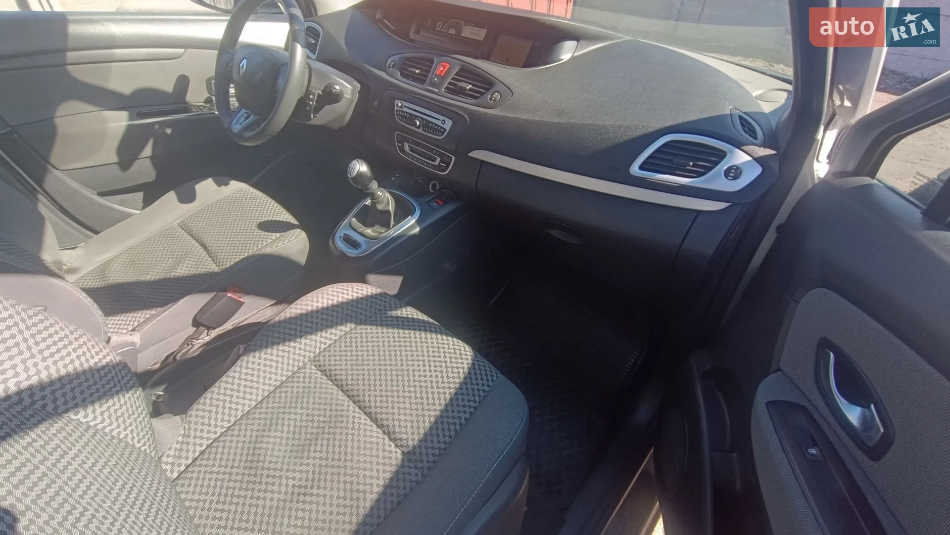 2011 Renault Scenic - мініатюра 18