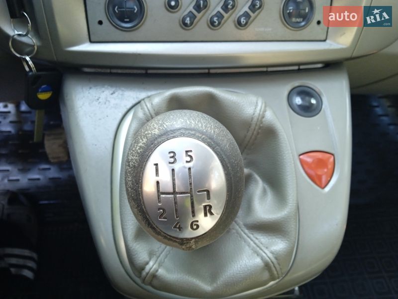 Минивэн Renault Scenic 2003 в Славуте