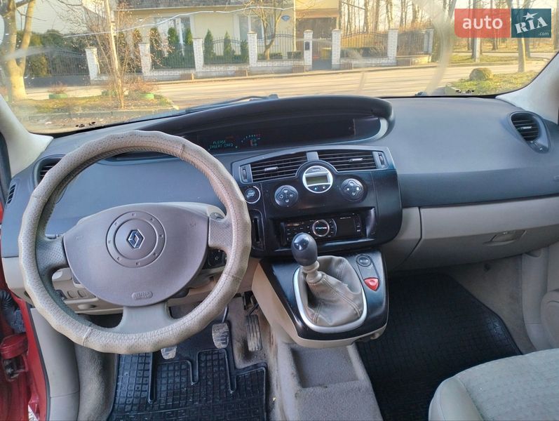 Минивэн Renault Scenic 2004 в Черновцах