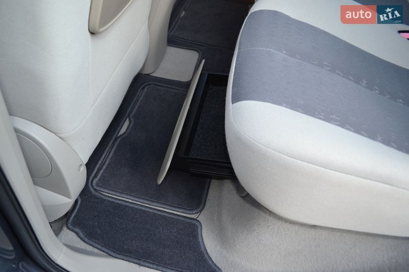 Минивэн Renault Scenic 2006 в Ровно фото 42 Минивэн Renault Scenic 2006 в Ровно