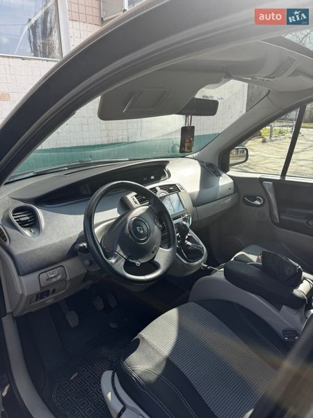 Мінівен Renault Scenic 2006 в Одесі