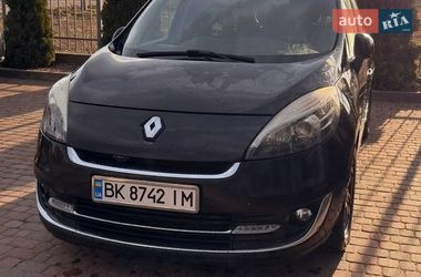 Минивэн Renault Scenic 2013 в Сарнах