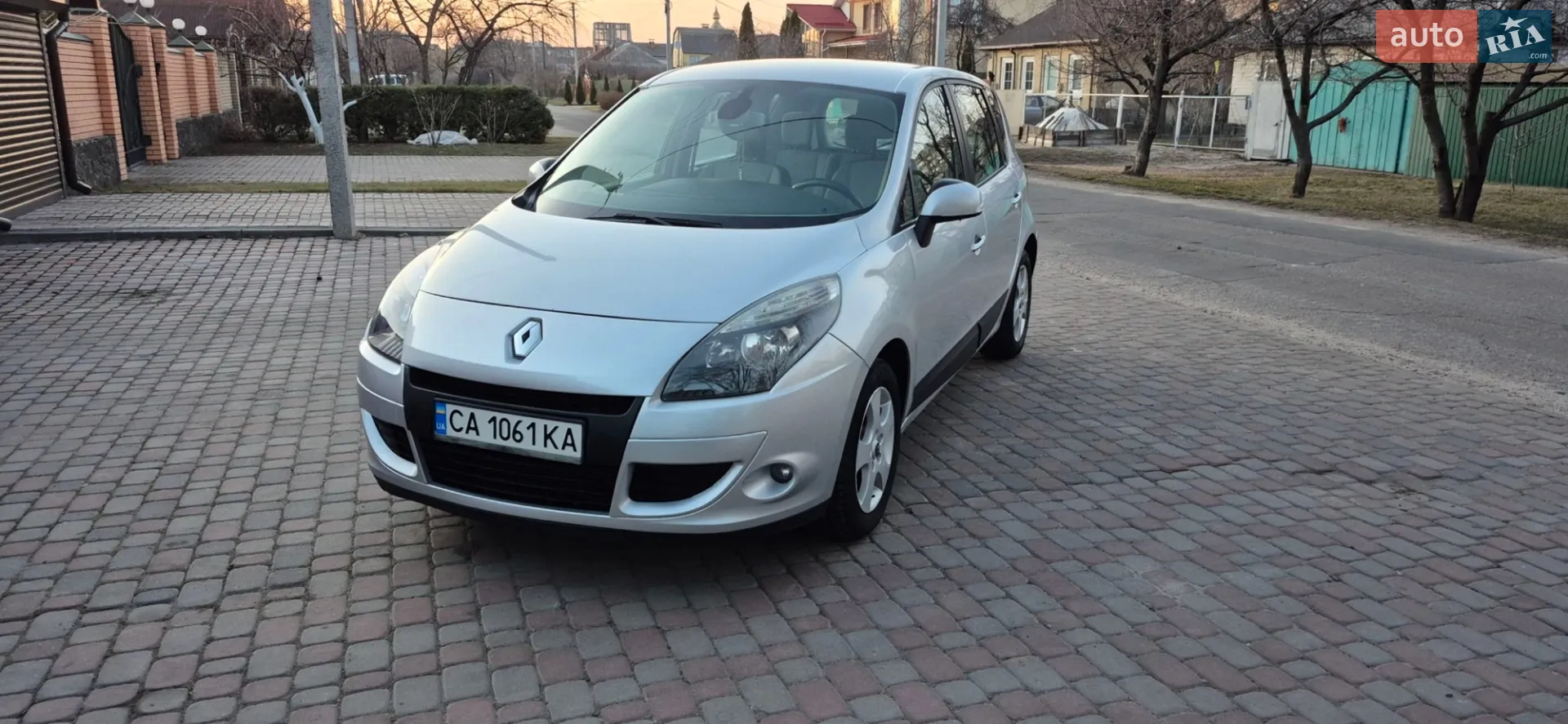 2010 Renault Scenic - мініатюра 8