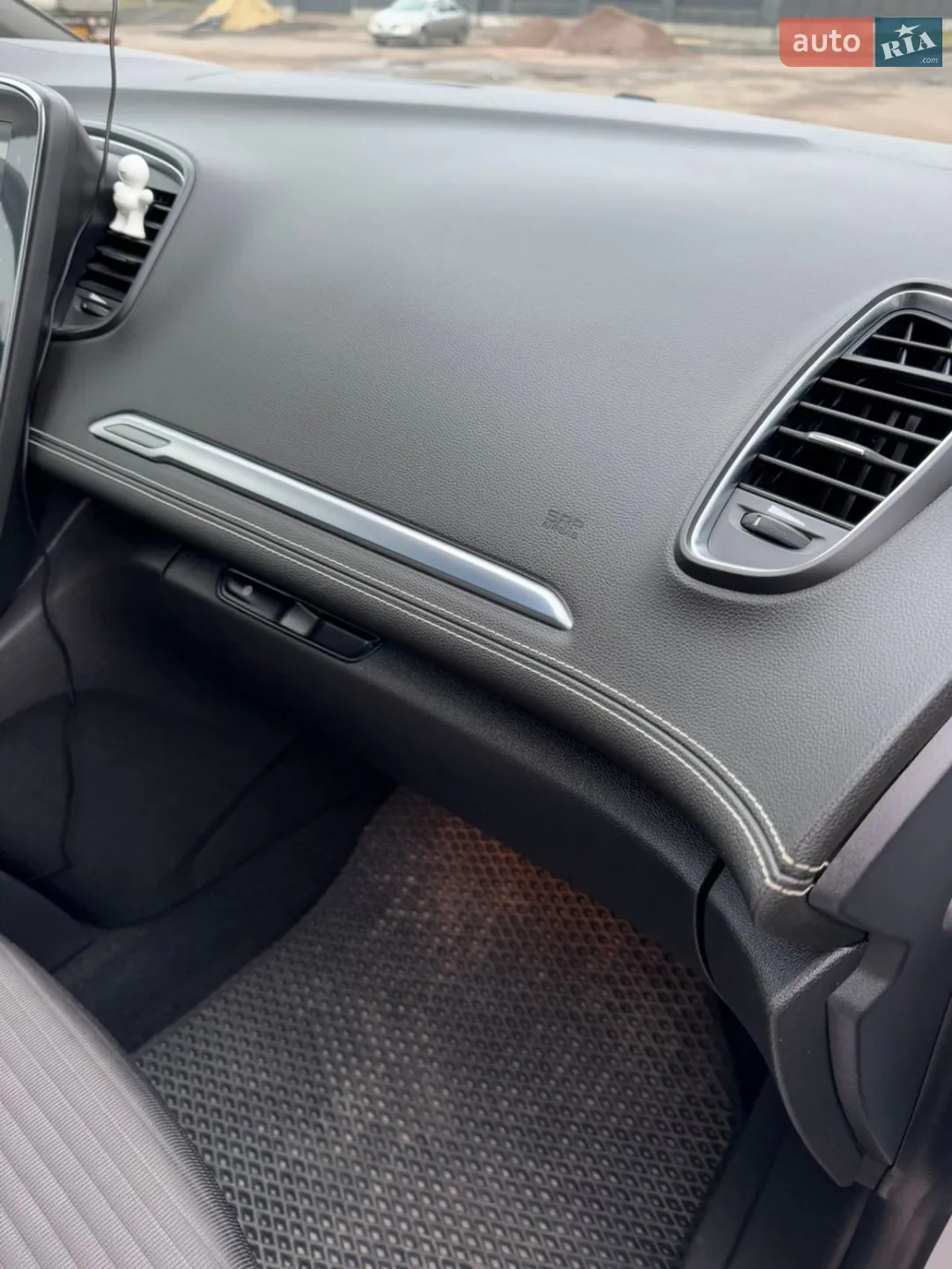 2017 Renault Scenic - мініатюра 25