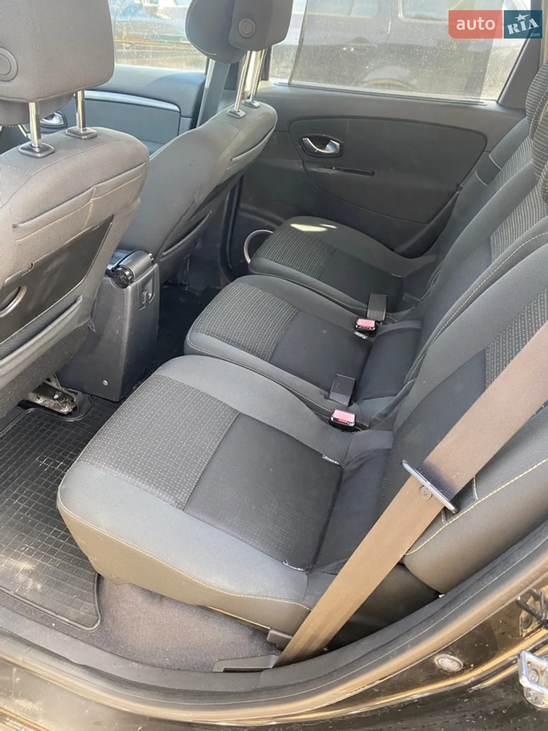 2010 Renault Scenic - мініатюра 9