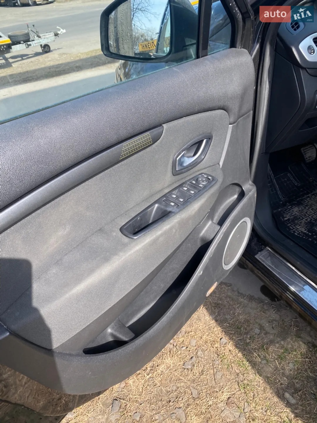2010 Renault Scenic - мініатюра 12