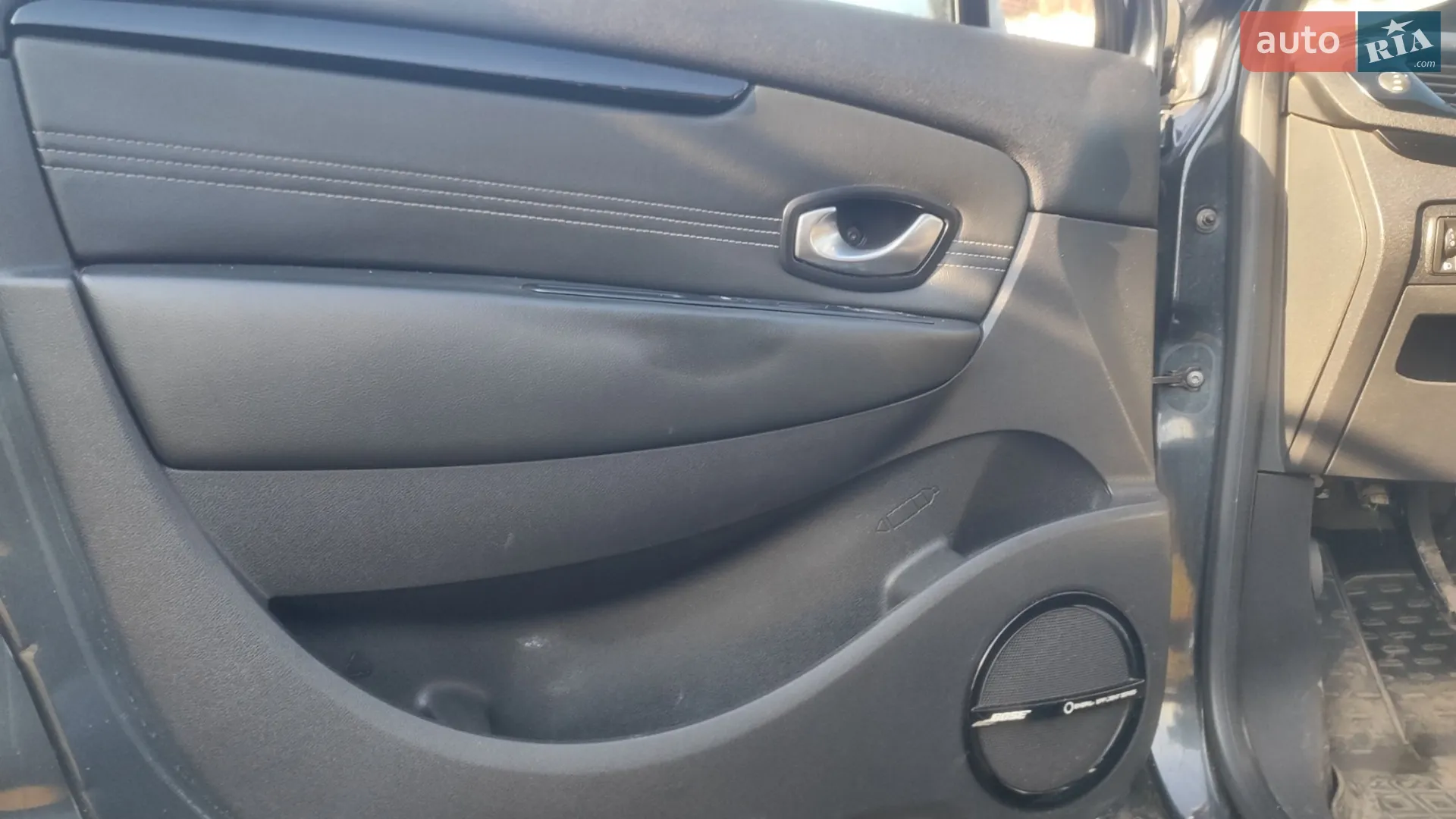 2010 Renault Scenic - мініатюра 13