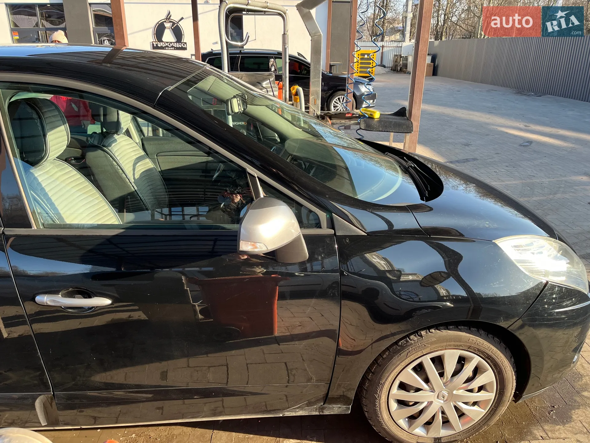 2010 Renault Scenic - мініатюра 16