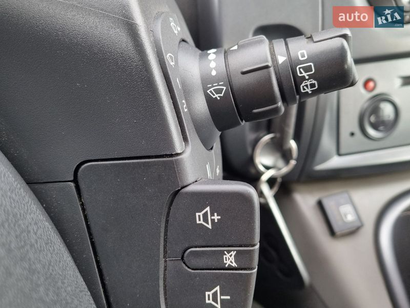 Минивэн Renault Scenic 2005 в Полтаве