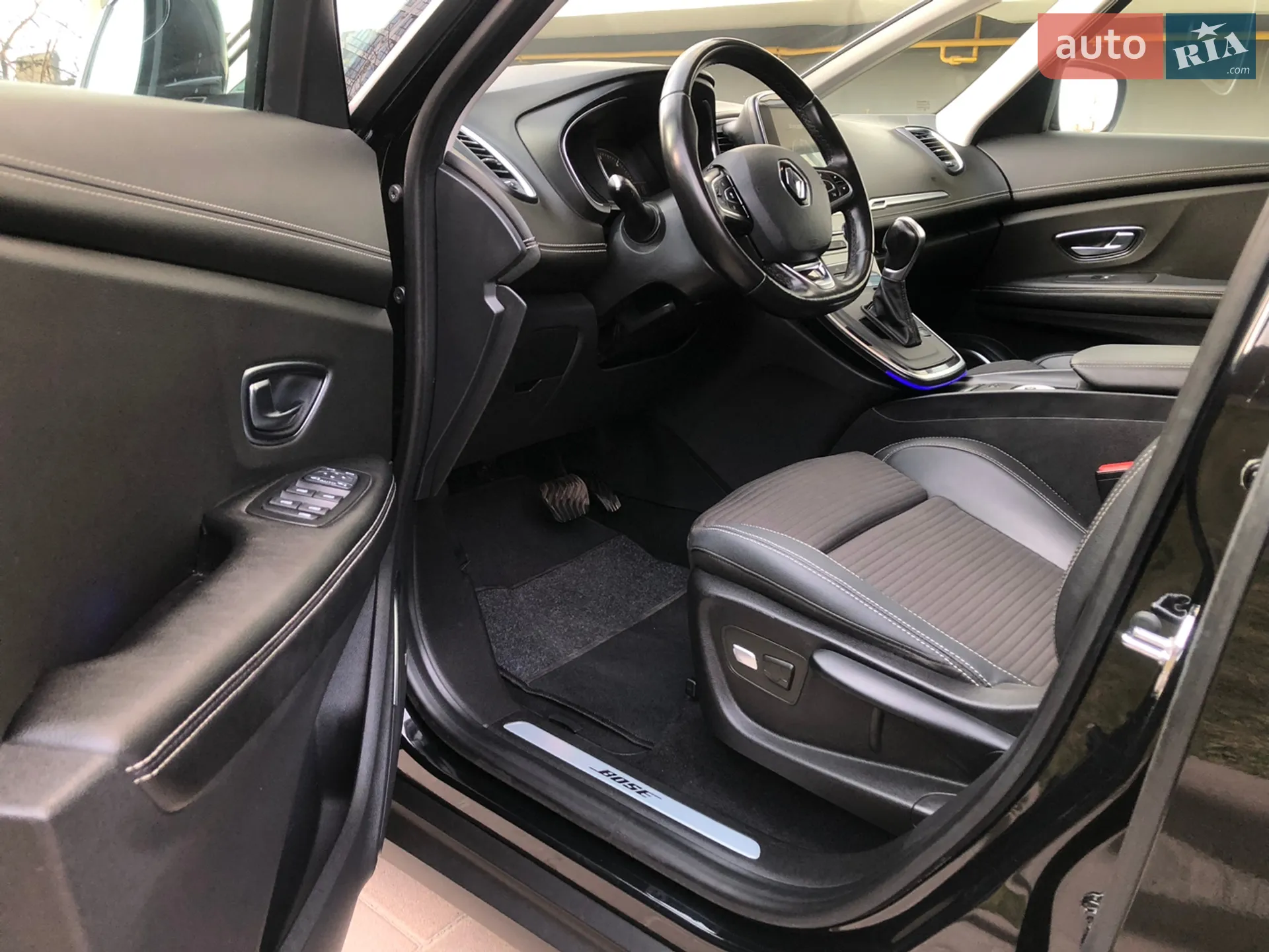2017 Renault Scenic - мініатюра 35