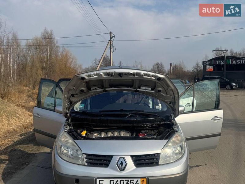Минивэн Renault Scenic 2005 в Ратным