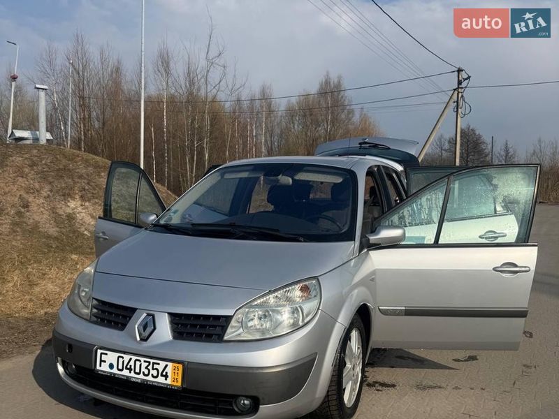 Минивэн Renault Scenic 2005 в Ратным