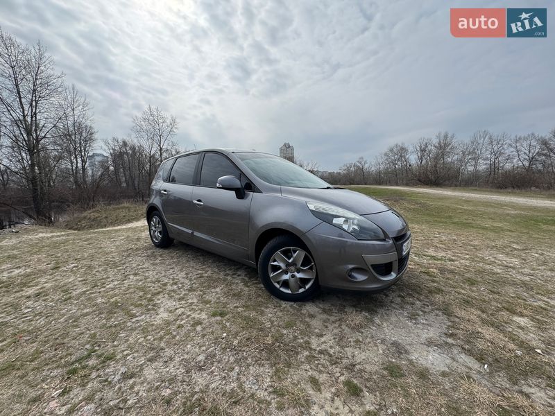 Минивэн Renault Scenic 2011 в Киеве фото 6 Минивэн Renault Scenic 2011 в Киеве