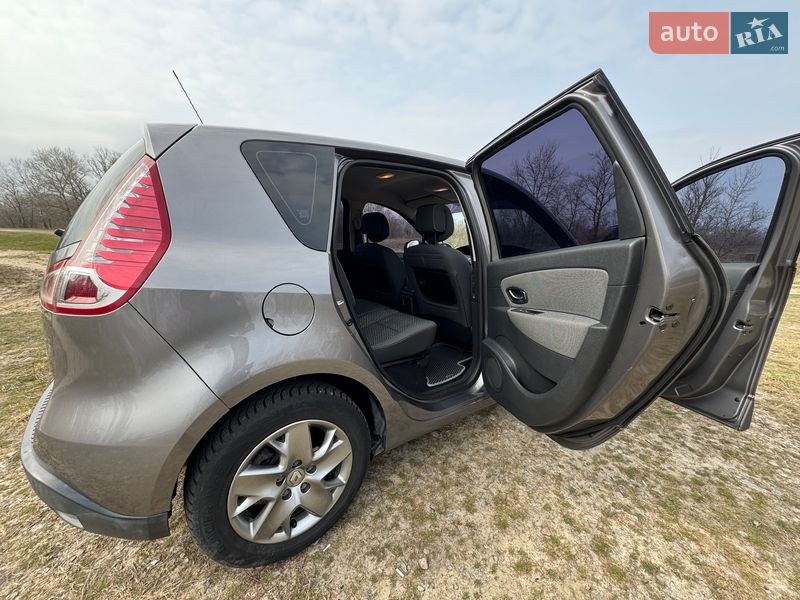 Минивэн Renault Scenic 2011 в Киеве фото 18 Минивэн Renault Scenic 2011 в Киеве