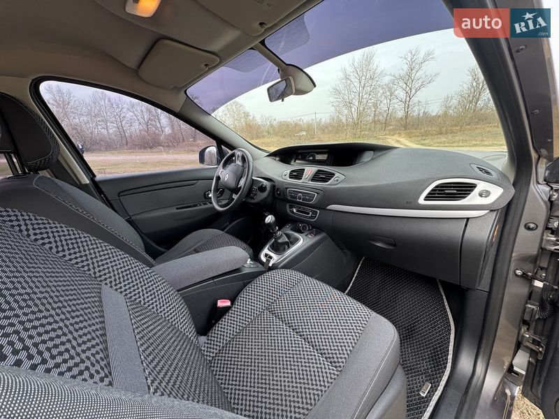 Минивэн Renault Scenic 2011 в Киеве фото 72 Минивэн Renault Scenic 2011 в Киеве