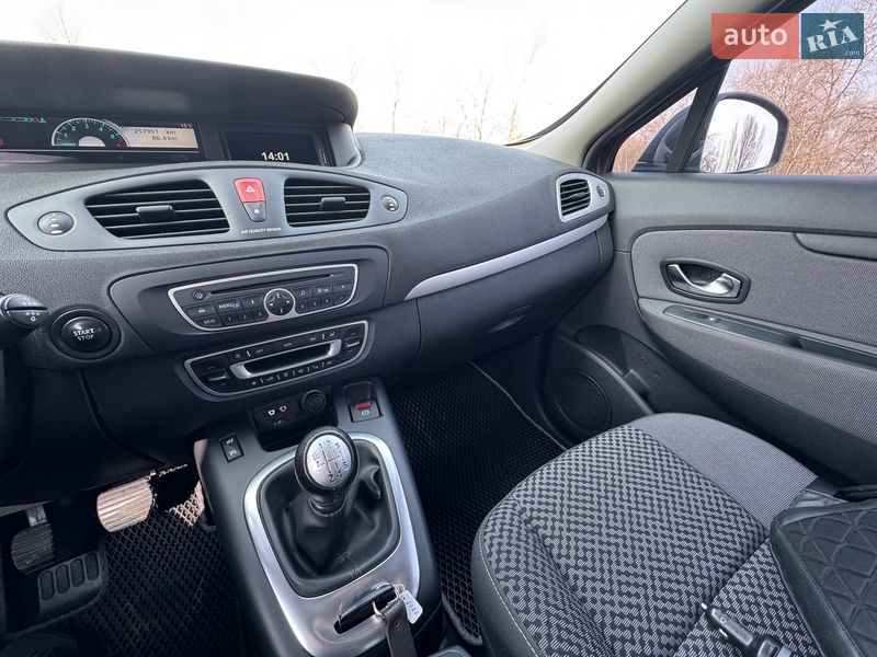 Минивэн Renault Scenic 2011 в Киеве фото 85 Минивэн Renault Scenic 2011 в Киеве