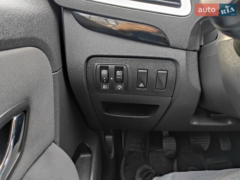 Минивэн Renault Scenic 2012 в Хмельницком фото 52 Минивэн Renault Scenic 2012 в Хмельницком