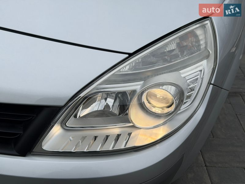 Минивэн Renault Scenic 2007 в Луцке фото 9 Минивэн Renault Scenic 2007 в Луцке