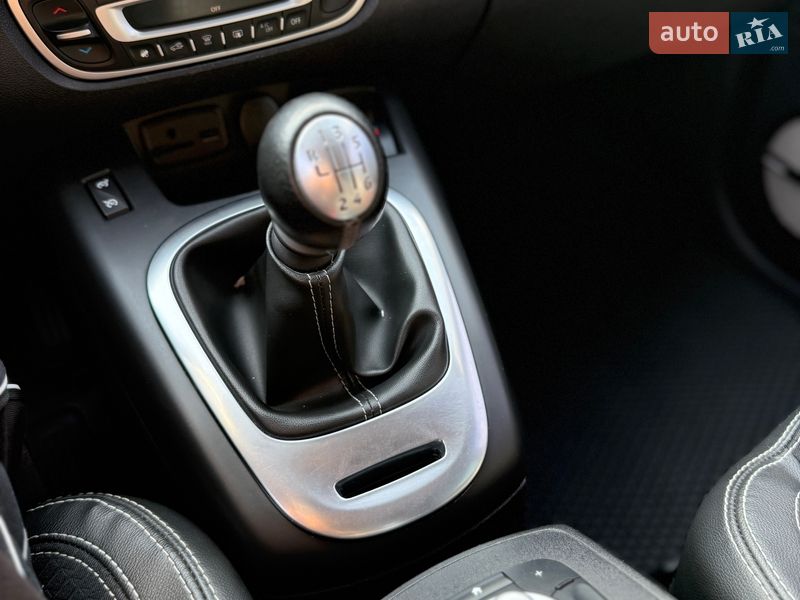 Минивэн Renault Scenic 2016 в Сумах фото 16 Минивэн Renault Scenic 2016 в Сумах