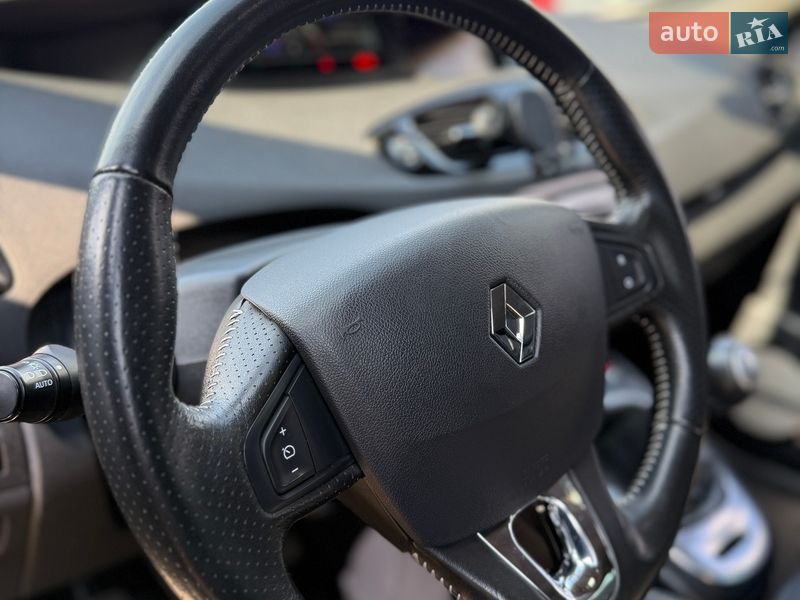 Минивэн Renault Scenic 2016 в Сумах фото 31 Минивэн Renault Scenic 2016 в Сумах