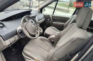 Минивэн Renault Scenic 2004 в Кутах