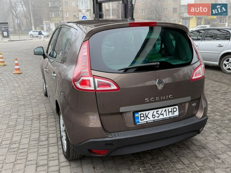 Мінівен Renault Scenic 2010 в Одесі