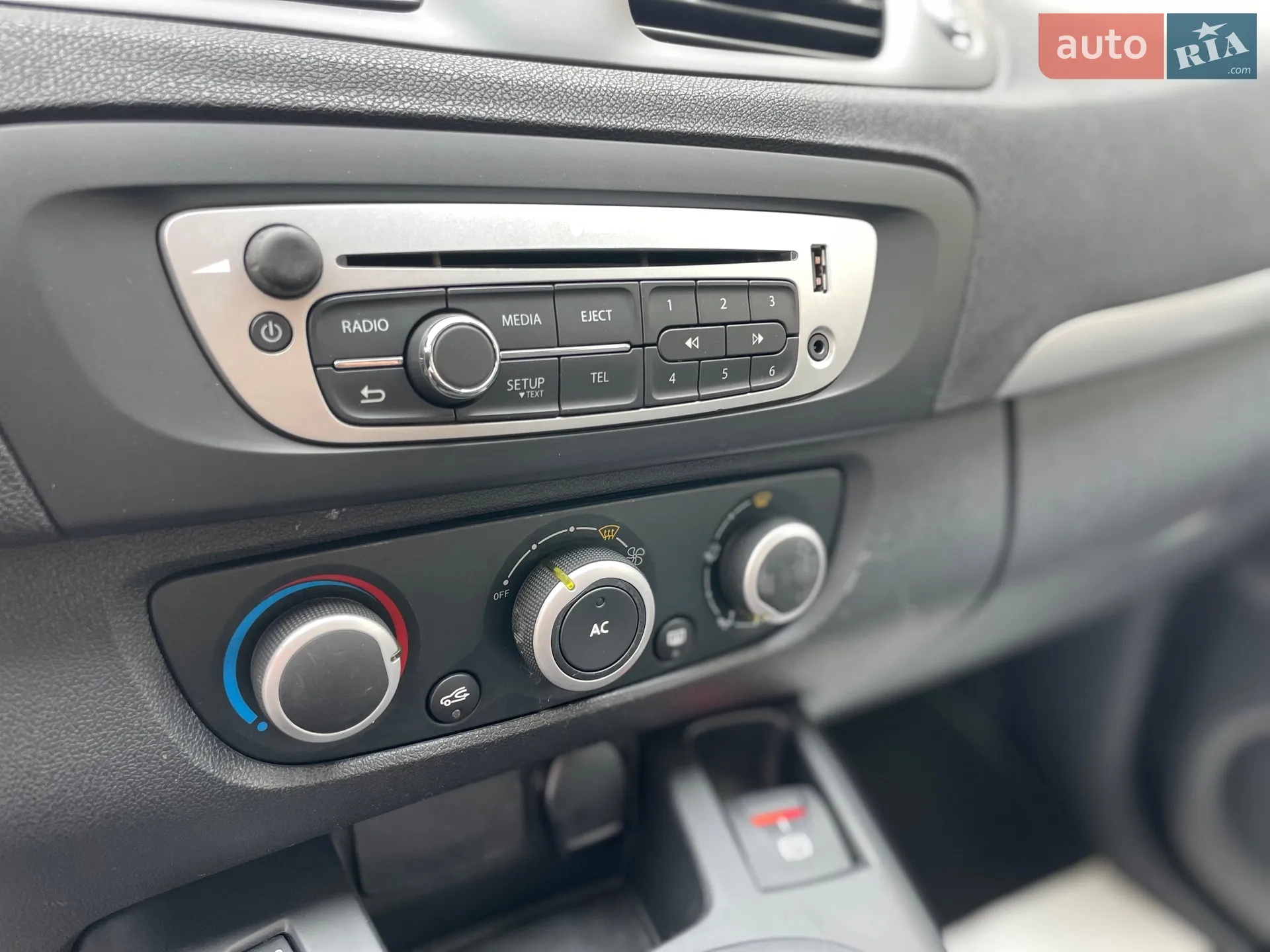2014 Renault Scenic - мініатюра 18