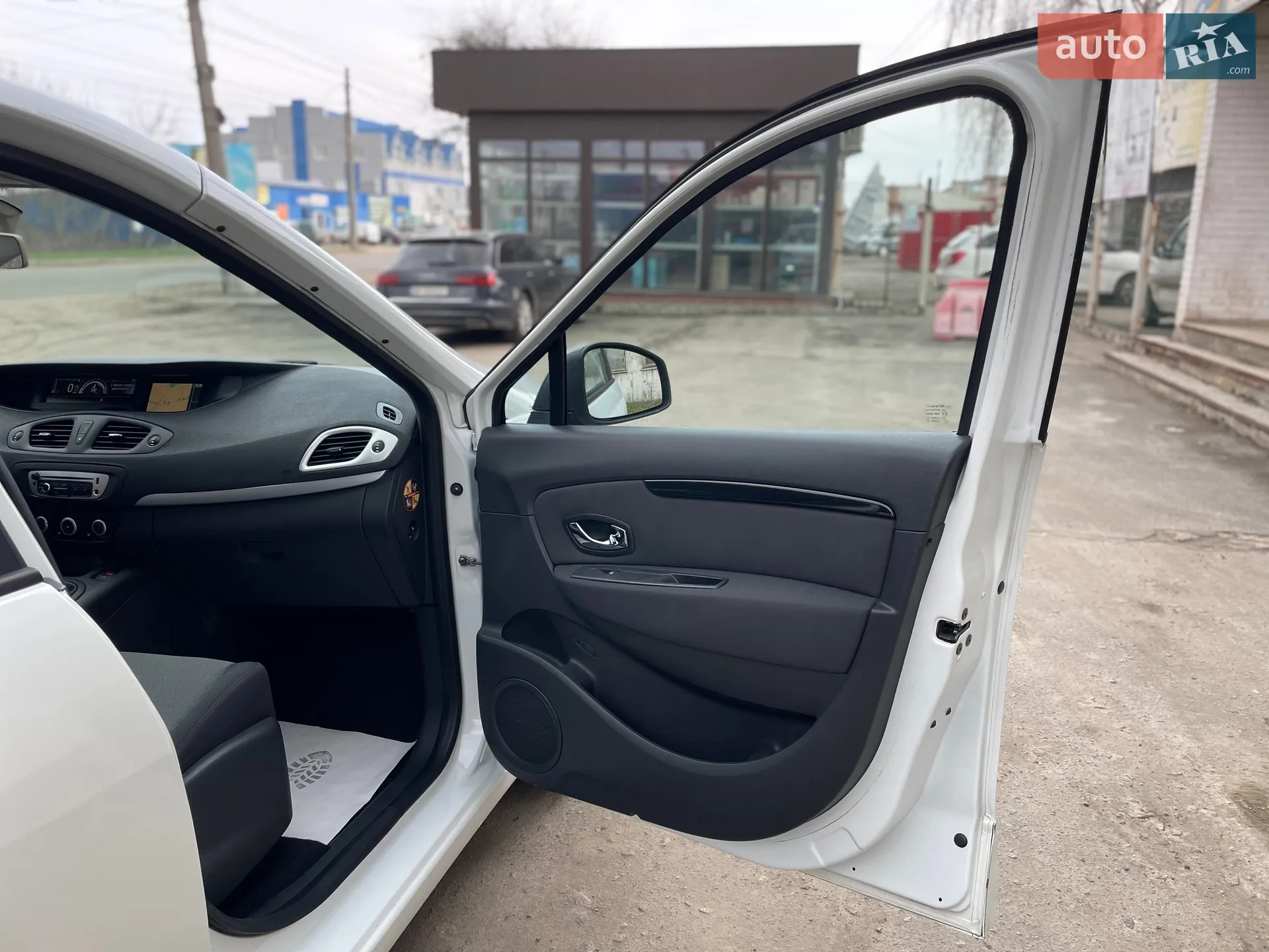 2014 Renault Scenic - мініатюра 38