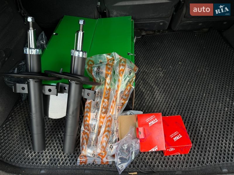 Мінівен Renault Scenic 2008 в Ромнах