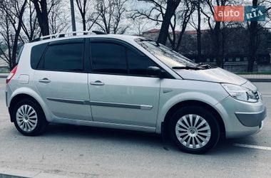 Минивэн Renault Scenic 2005 в Могилев-Подольске