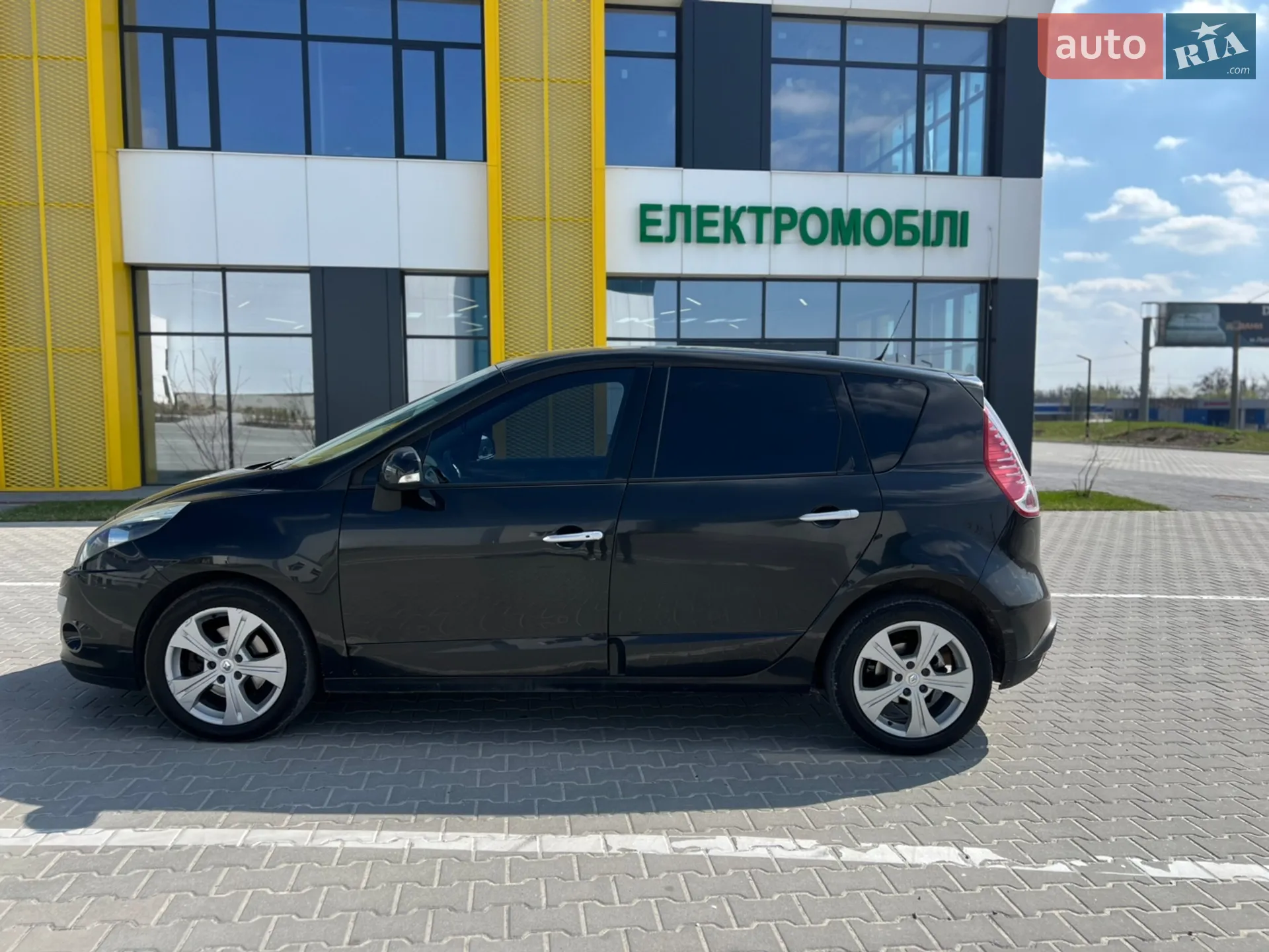 2010 Renault Scenic - мініатюра 8