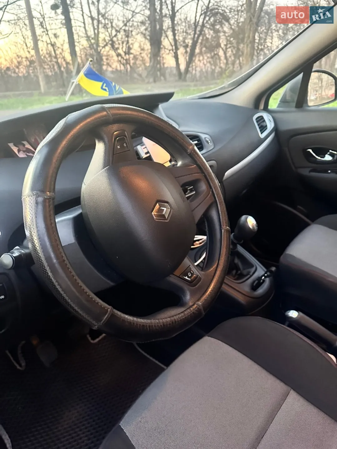 2015 Renault Scenic - мініатюра 12