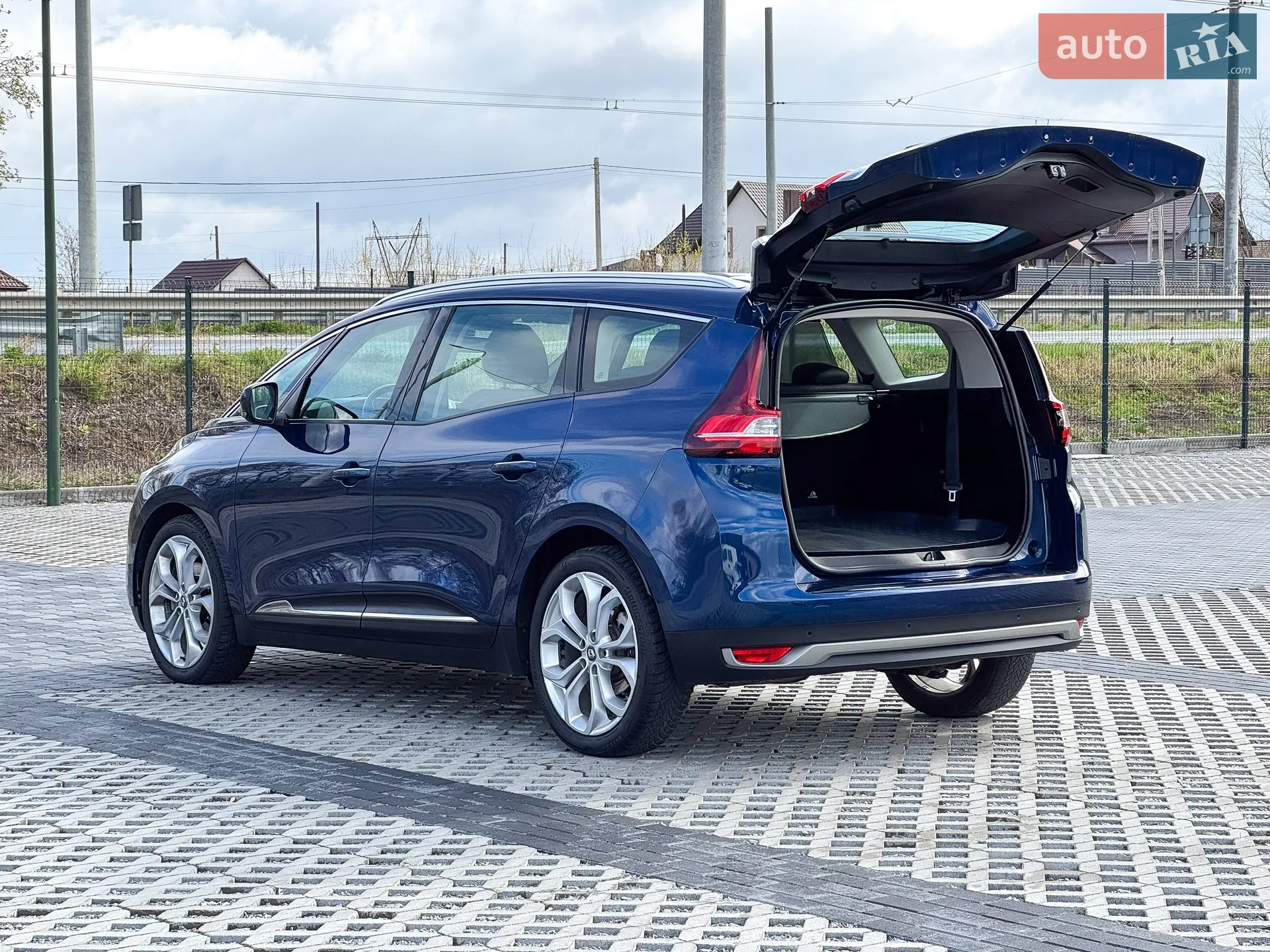 2017 Renault Scenic - мініатюра 11