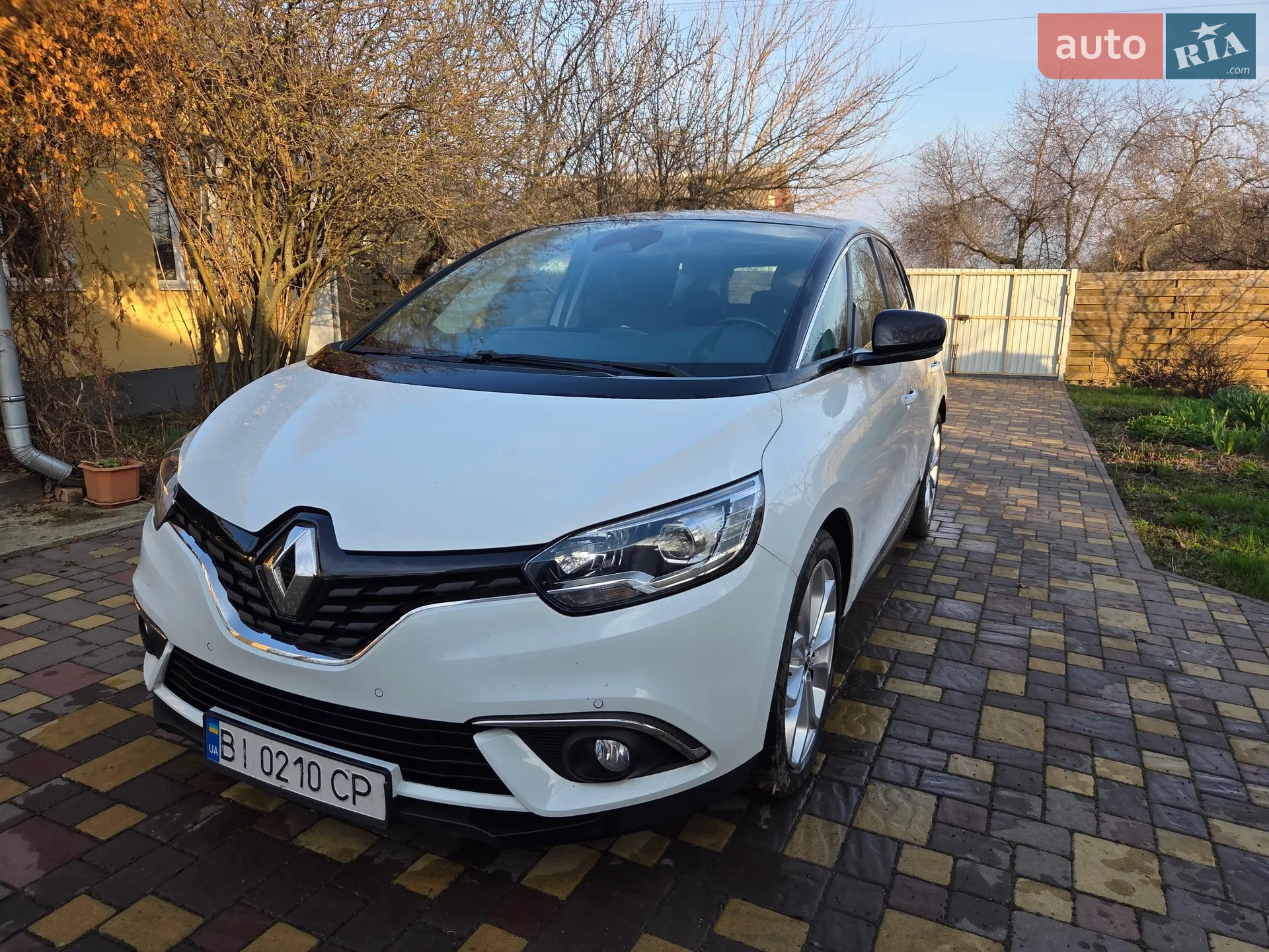 2017 Renault Scenic - мініатюра 2