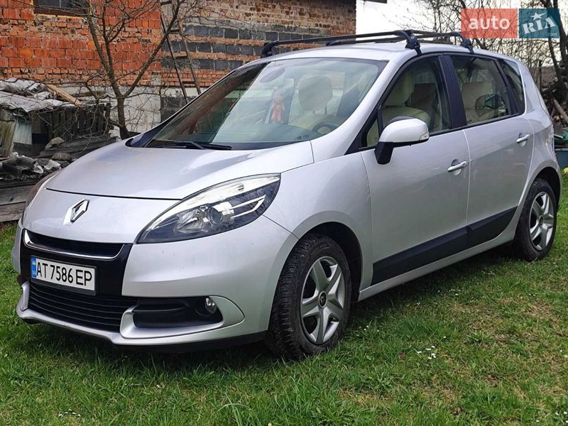 Минивэн Renault Scenic 2013 в Ивано-Франковске