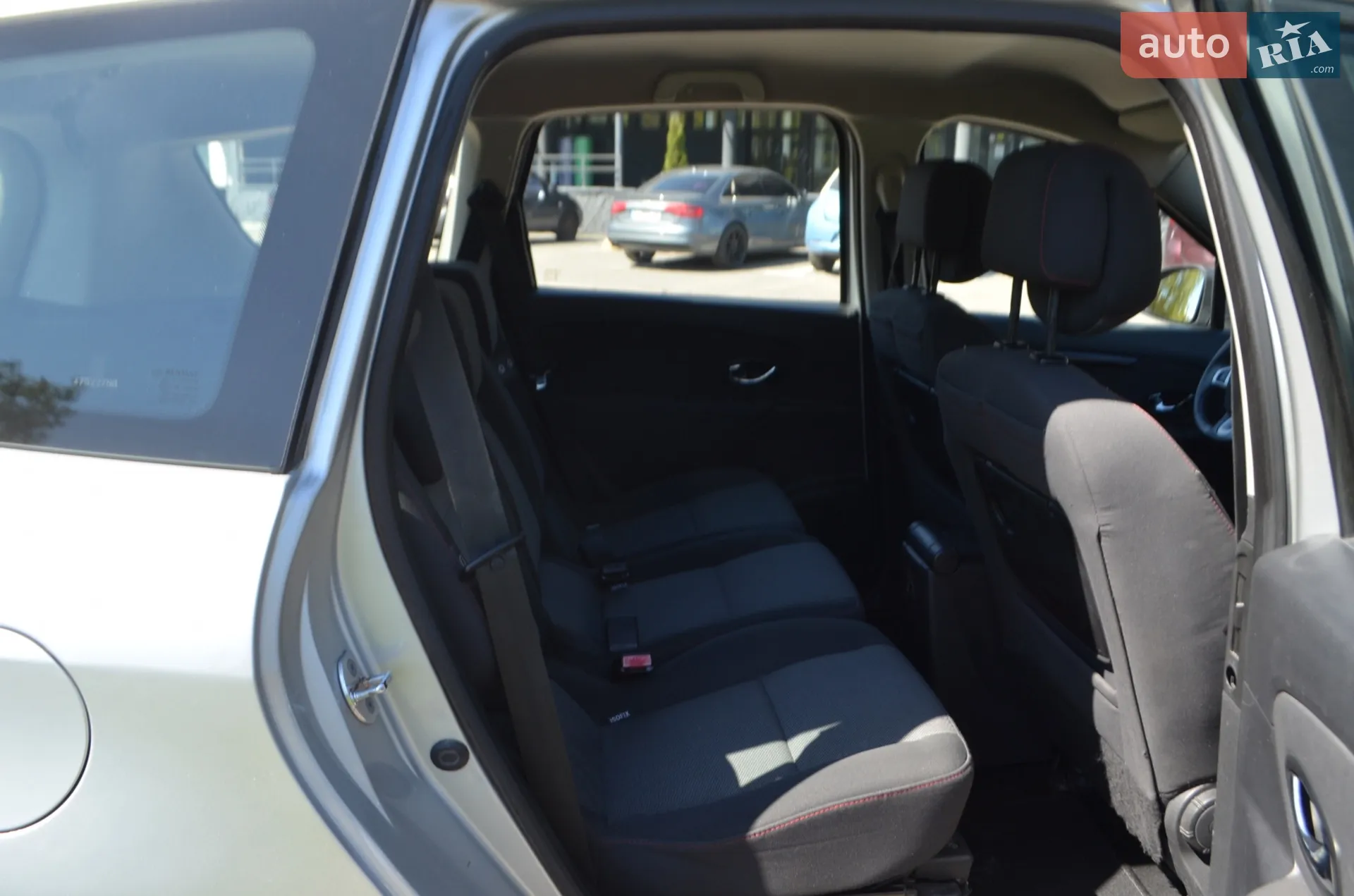 2012 Renault Scenic - мініатюра 16