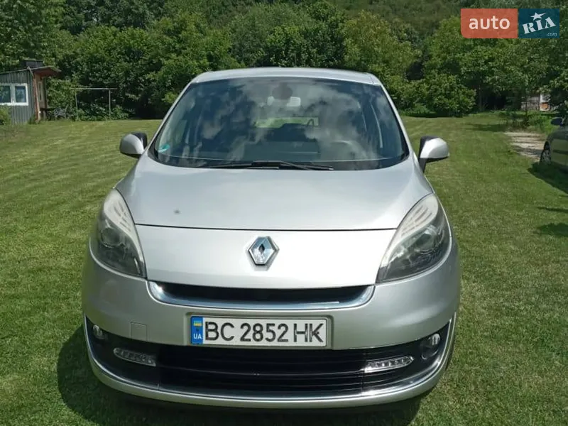 Renault Scenic 2012