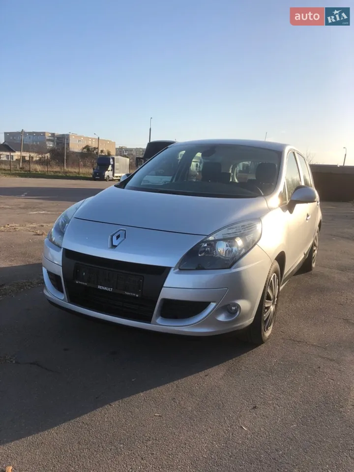 2010 Volkswagen Touran - мініатюра 23