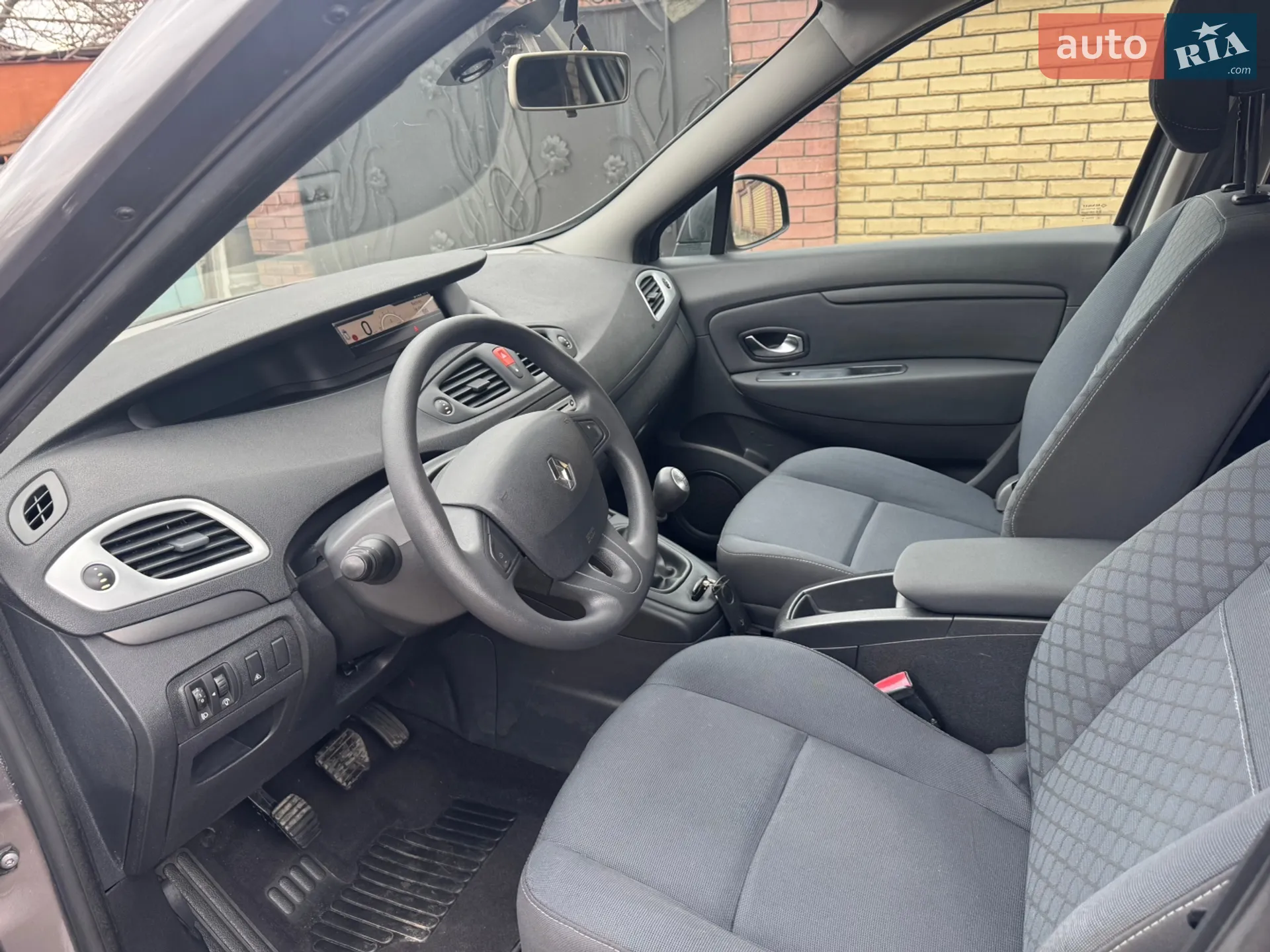 2010 Renault Scenic - мініатюра 31