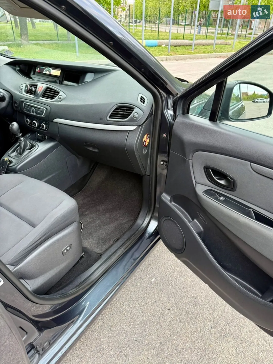 2011 Renault Scenic - мініатюра 16