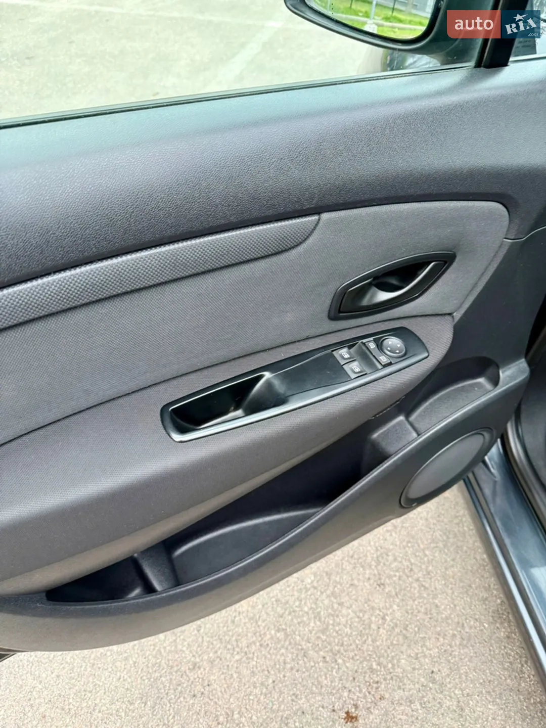 2011 Renault Scenic - мініатюра 18