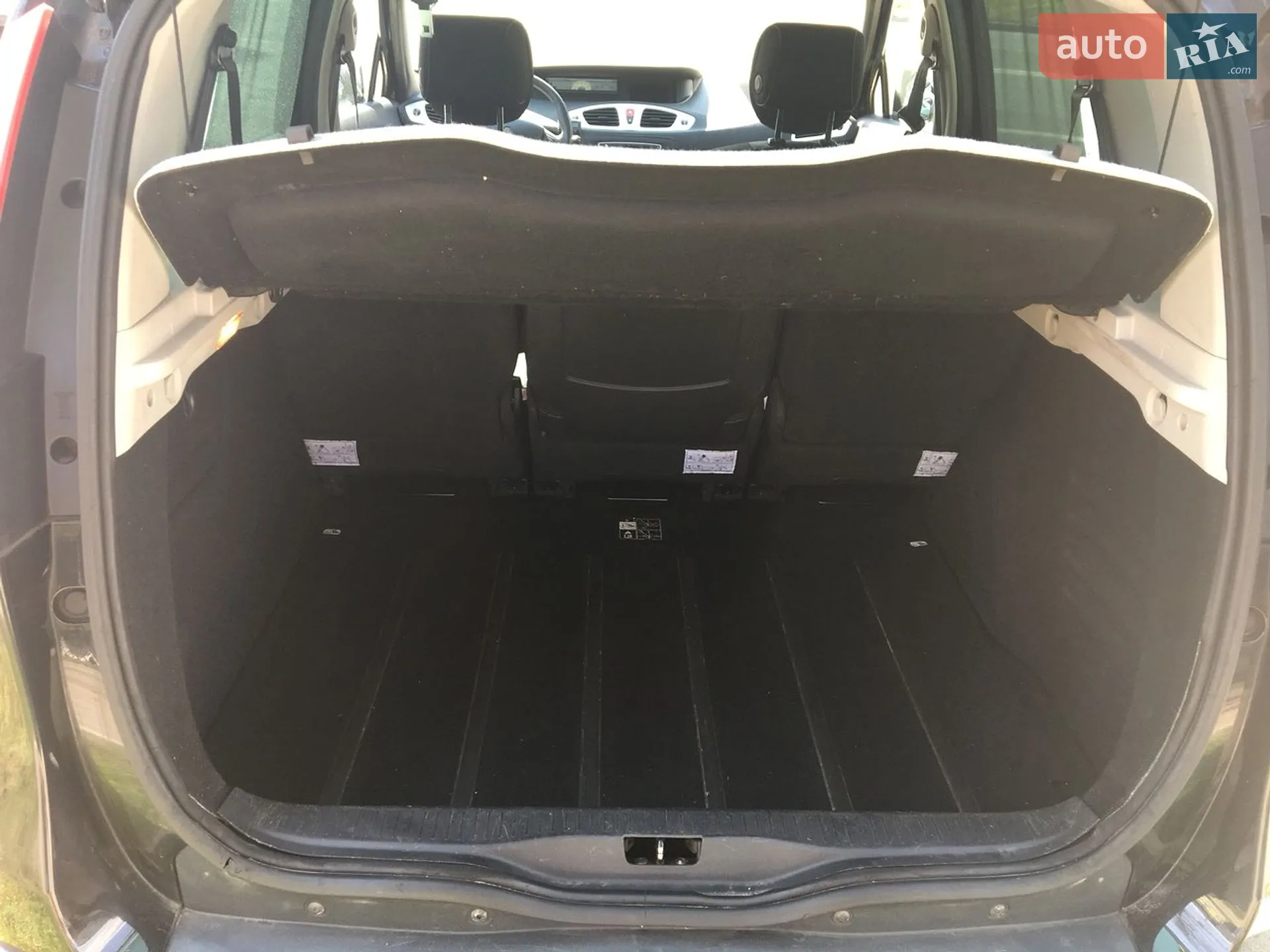 2010 Renault Scenic - мініатюра 4