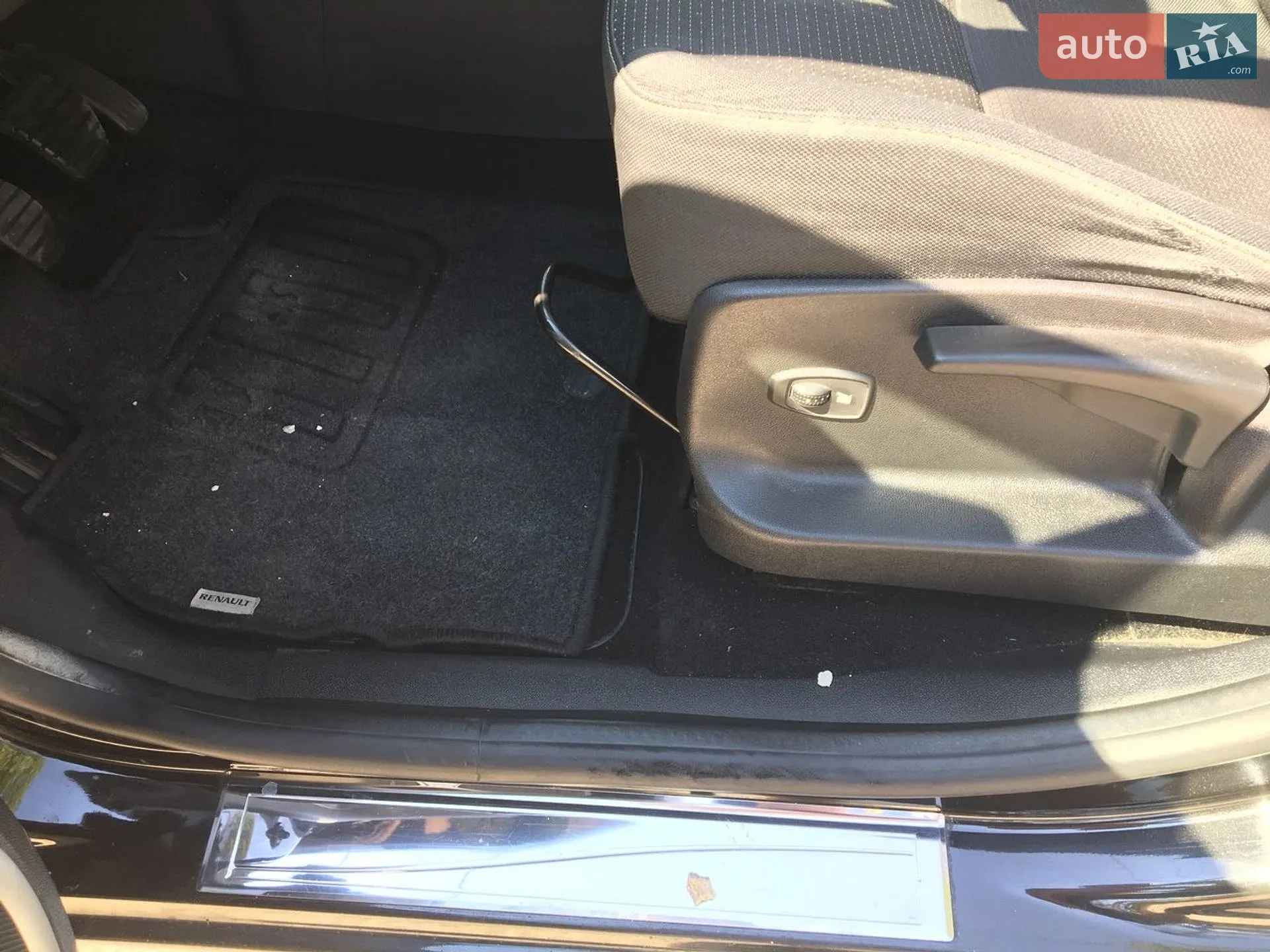 2010 Renault Scenic - мініатюра 9